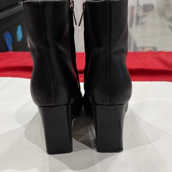 Leather Elegant Black Ankle Boots - Picture 4 of 6